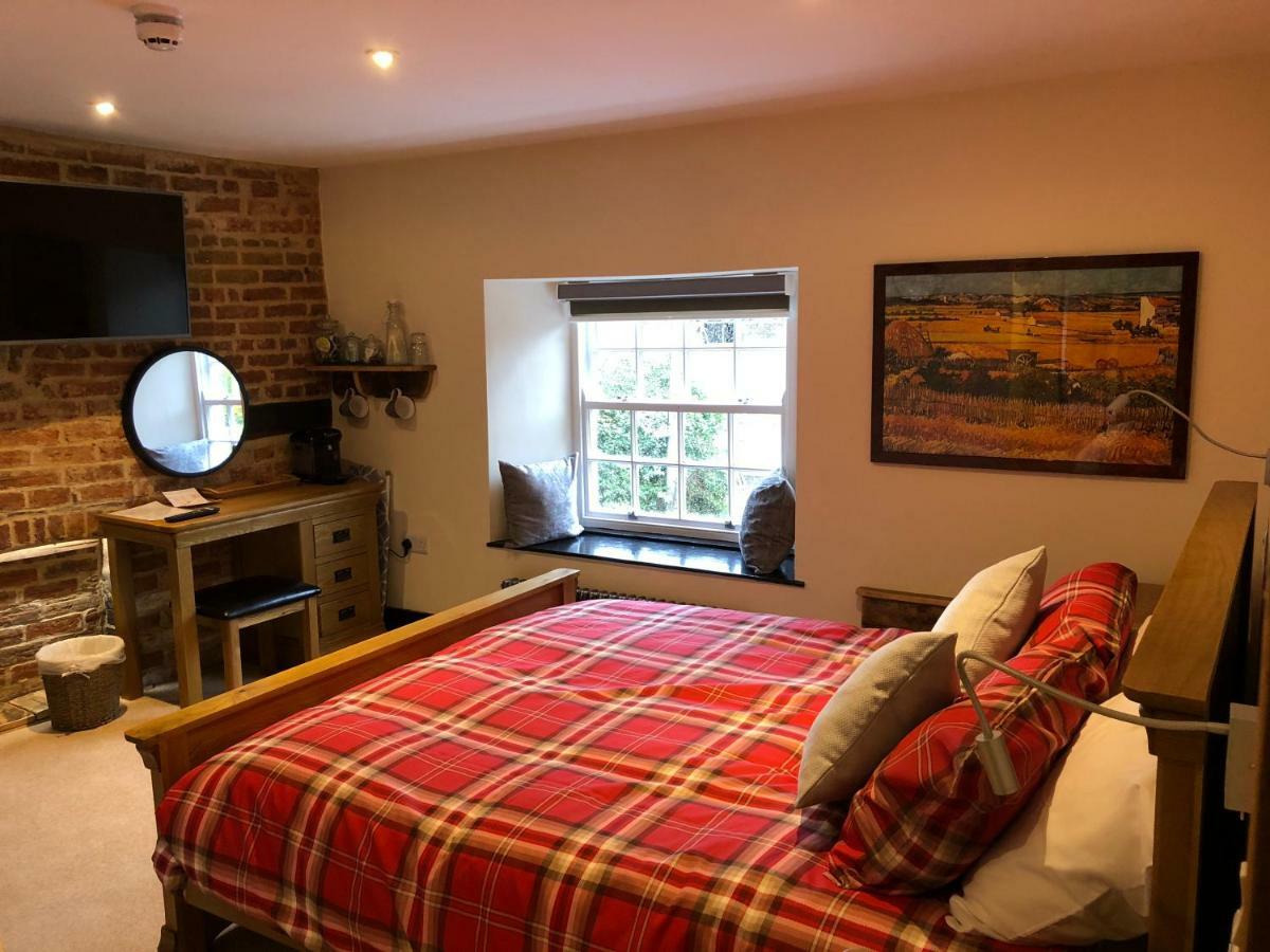 The White Hart 4* Sherington